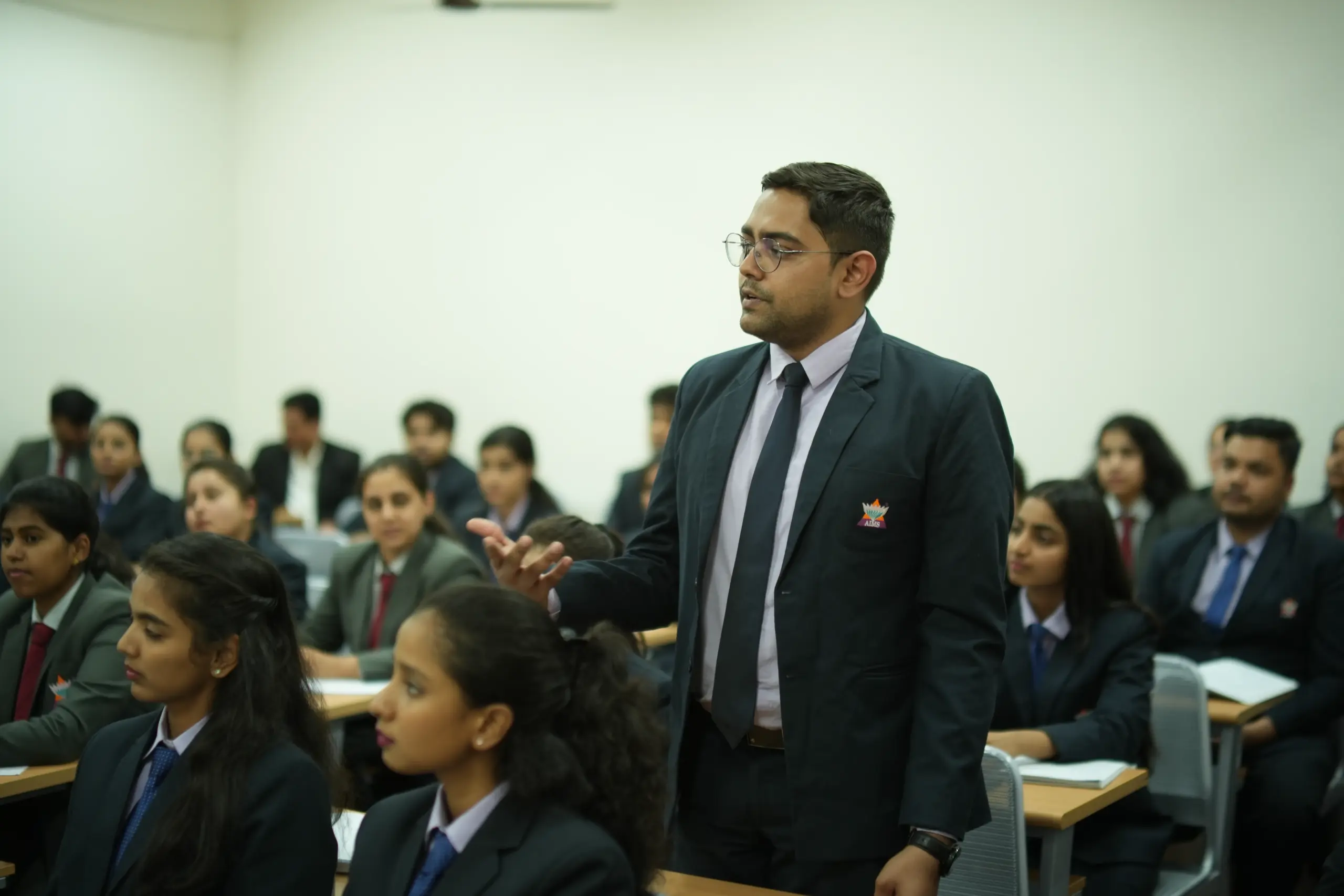 Why Top MBA Colleges in Bangalore Prioritise Industry-Integrated Learning